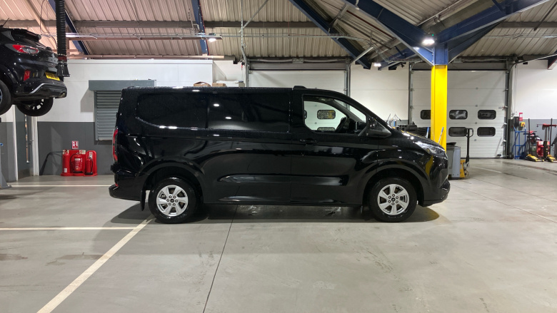 Ford Transit Custom E-320 L1 Rwd 100kW 65kWh H1 Van Limited Auto